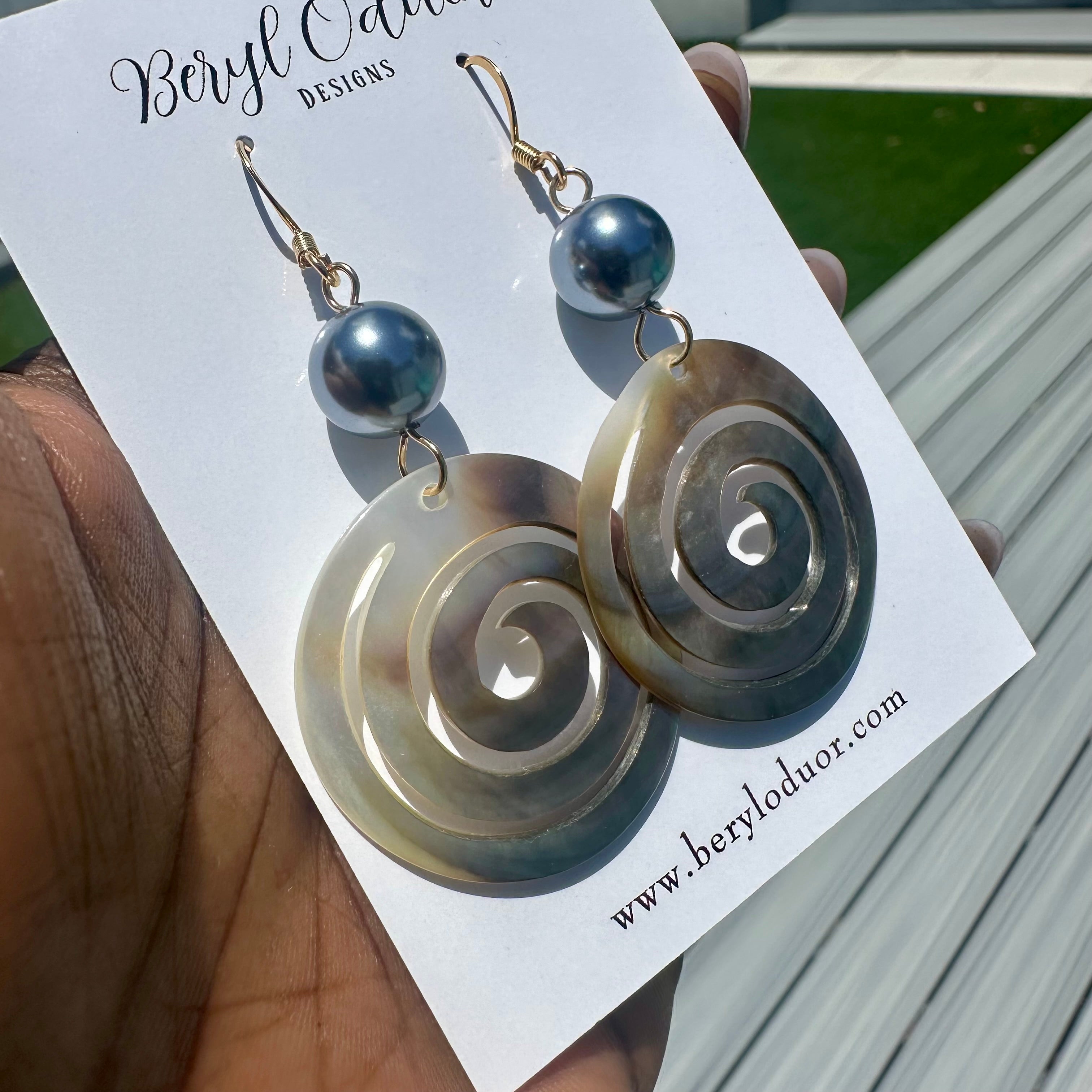 Swirl Shell Earrings