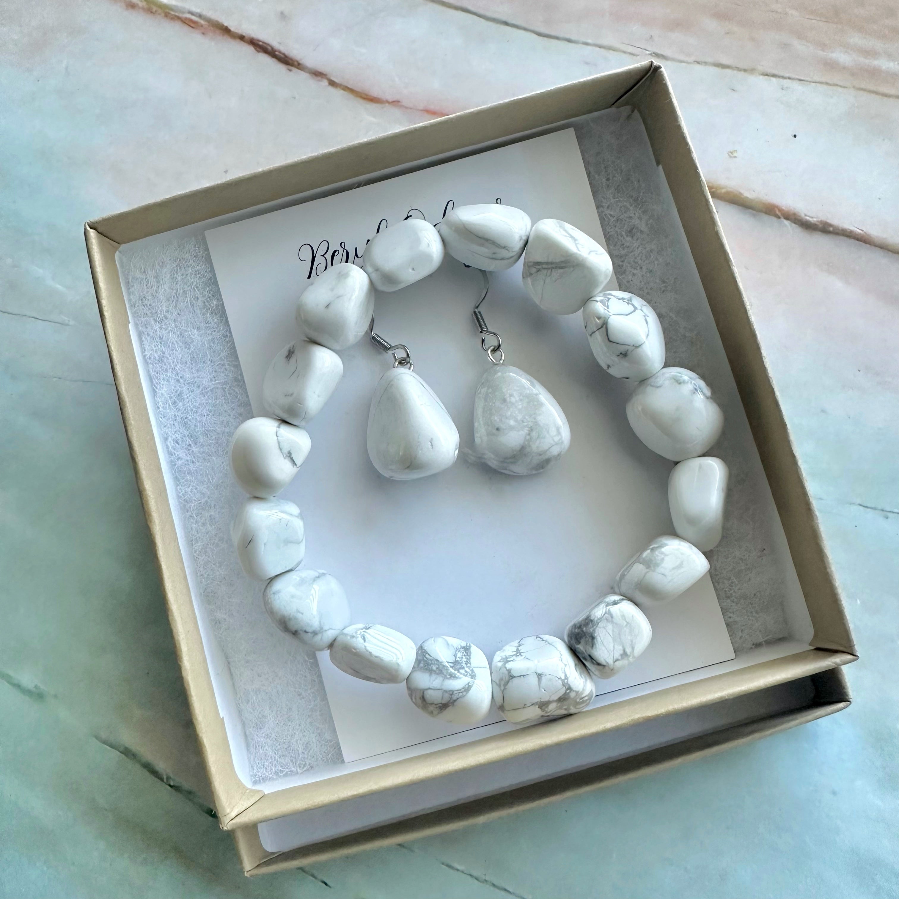 Tumbled Howlite Set
